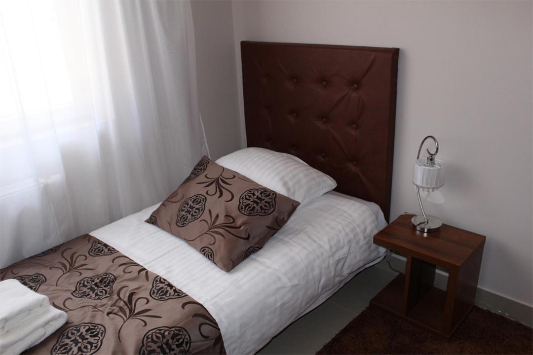 Belweder Aparthotel Porosly Exterior photo